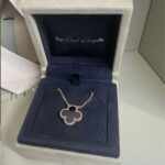 Van Cleef & Arpels Alhambra Or jaune 750/1000, Onyx